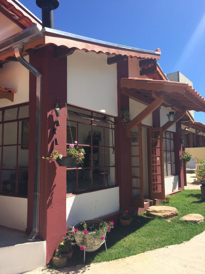 Villa Cottage Pousada Monte Alegre do Sul Buitenkant foto